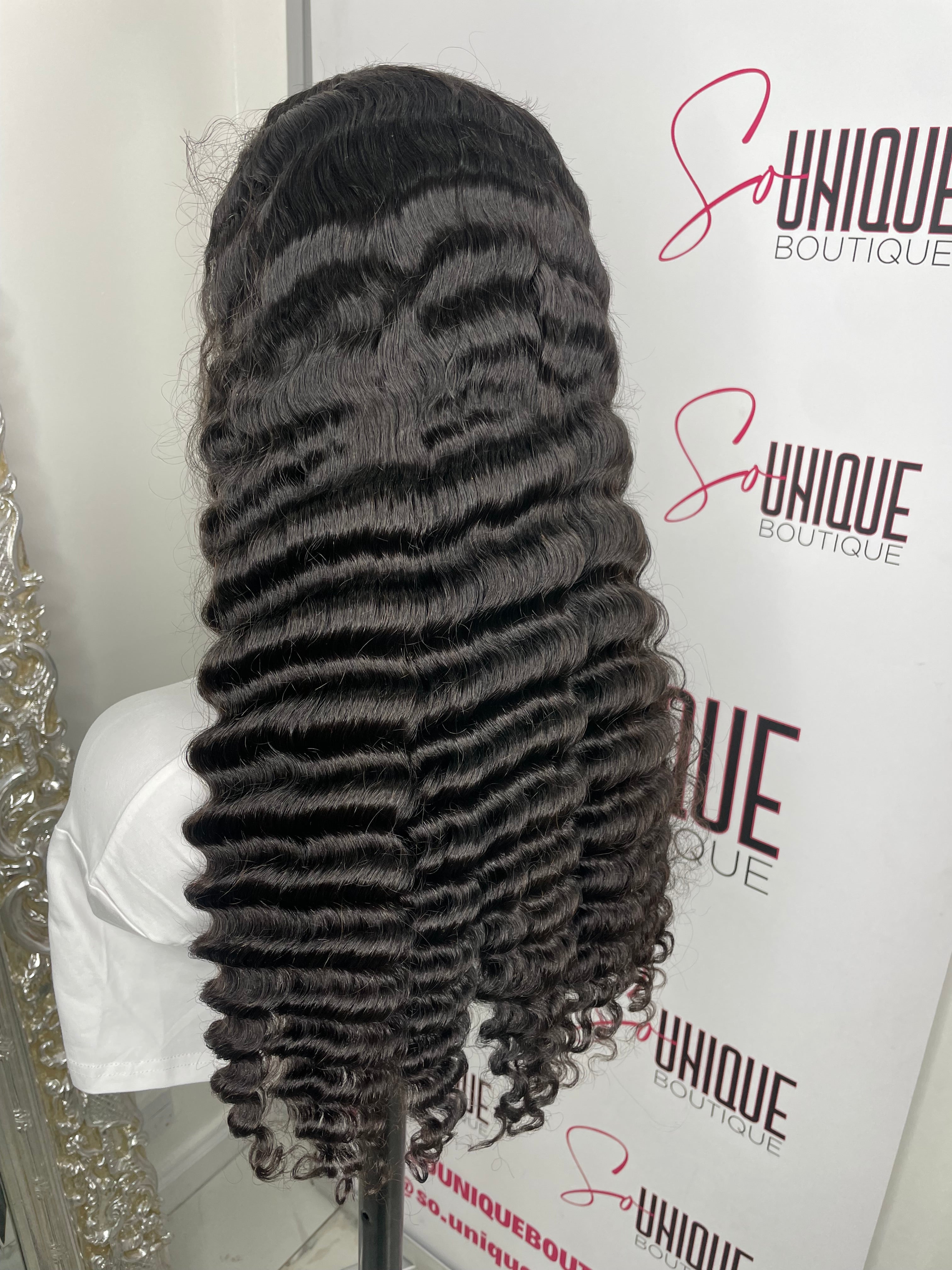 LUXURY CURLY BUNDLES